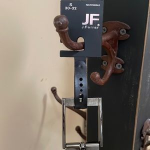 NWT Reversible men’s belt size (s) 30-32